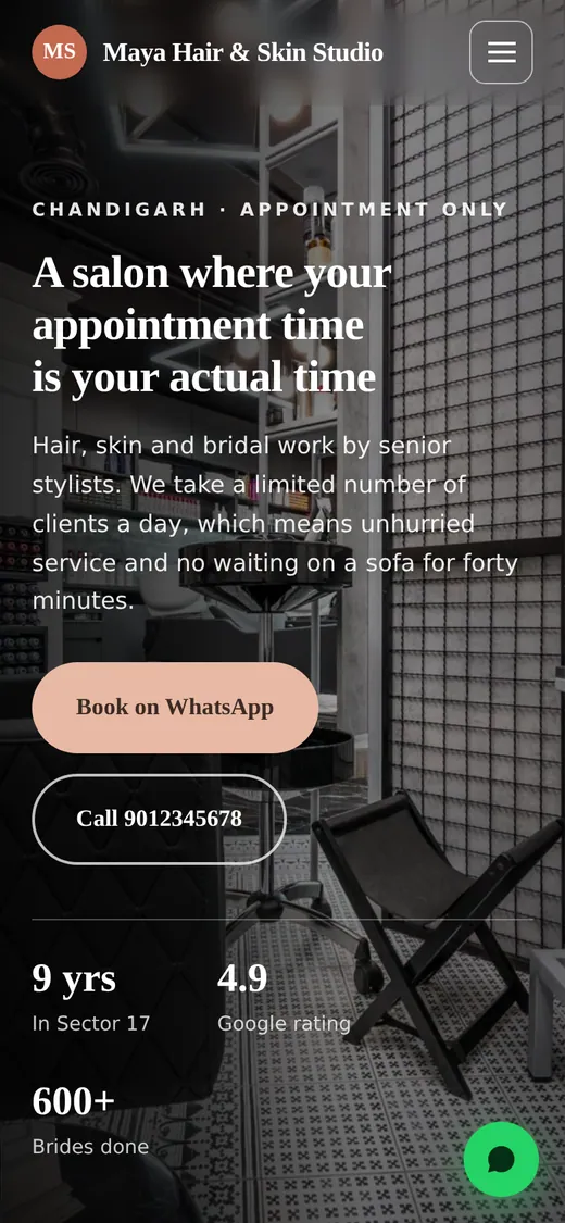 EasyDiggo se bani salon ki website mobile phone par khuli hui