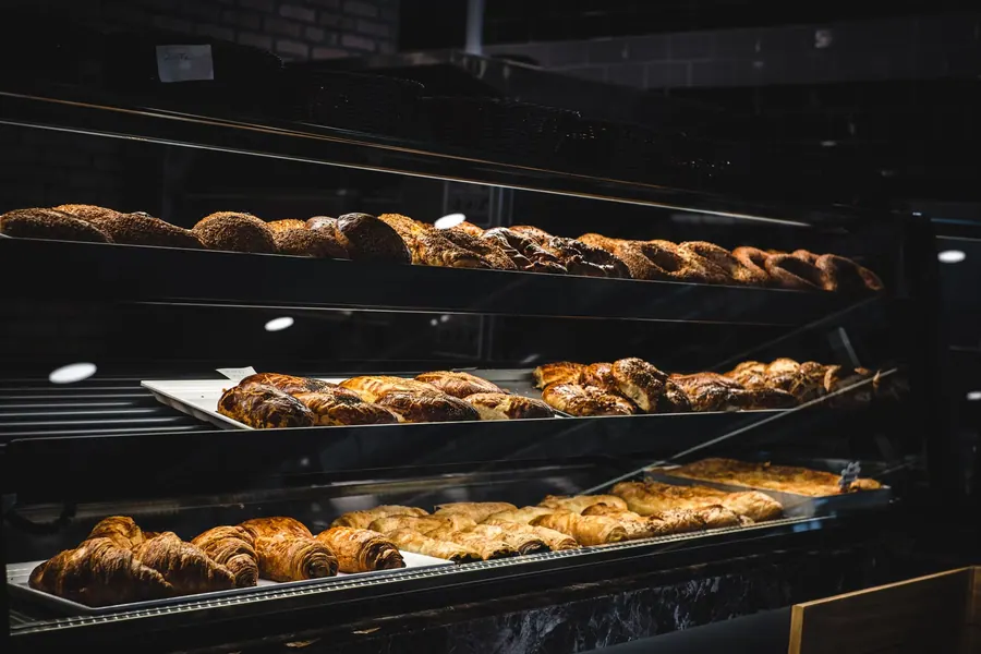 Bakery counter