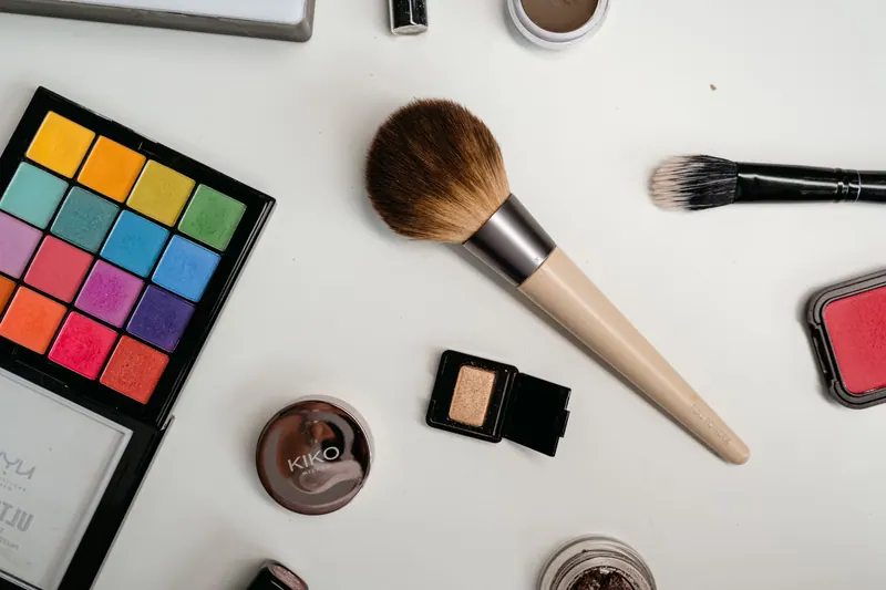 Makeup bar